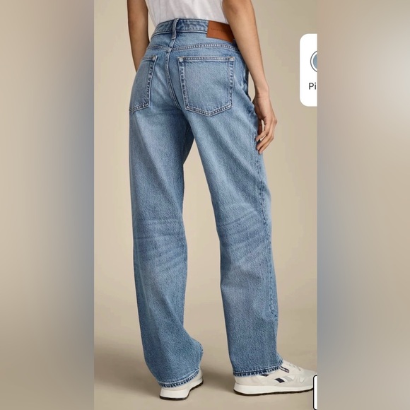 Lucky Brand Denim - Lucky Brand The Baggy Low Rise Light Wash Jeans Size 6/28 R NWT